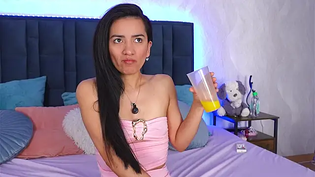 EmilyPrincy online show from February 2026 05:44:02 AM