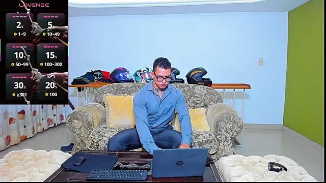 ArnoldSexy  online show from October 2025 10:02:02 AM