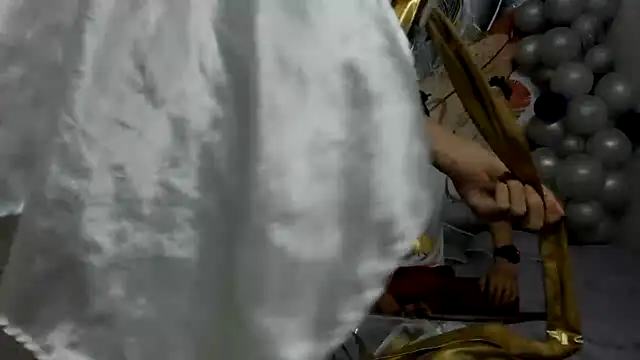 Holdme Hot online show from October 2025 03:51:01 AM