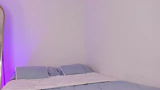 Snapshot of elzafuentes1 chatting on February 2026 08:09:02 PM elzafuentes1 online show from February 2026 08:09:02 PM