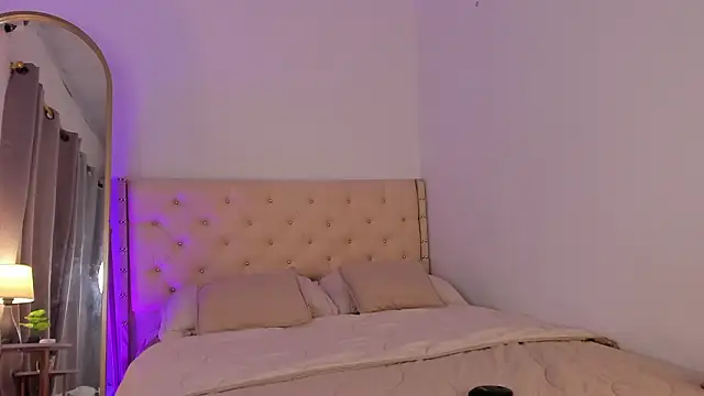 elzafuentes1 online show from March 2026 08:16:02 PM