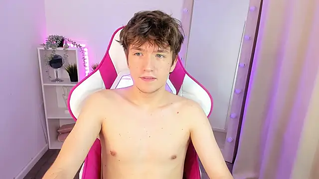 Ethan Rivers online show from October 2025 08:43:02 PM