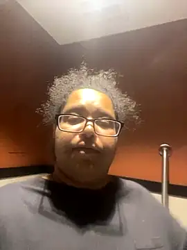 Snapshot of wishuhope4 chatting on October 2025 09:48:02 PM wishuhope4 online show from October 2025 09:48:02 PM