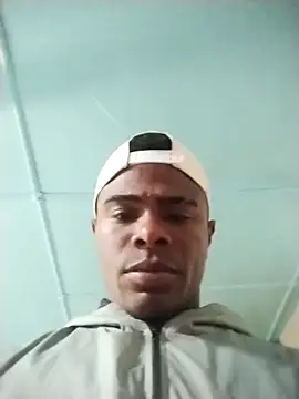 Snapshot of _yefez chatting on December 2025 10:18:02 PM yefez online show from December 2025 10:18:02 PM