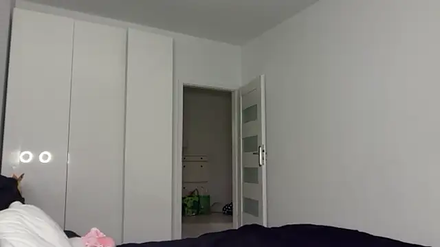 Snapshot of FluffySlutt chatting on October 2025 10:51:02 PM FluffySlutt online show from October 2025 10:51:02 PM