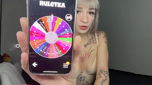 Snapshot of FluffySlutt chatting on October 2025 08:54:02 PM FluffySlutt online show from October 2025 08:54:02 PM