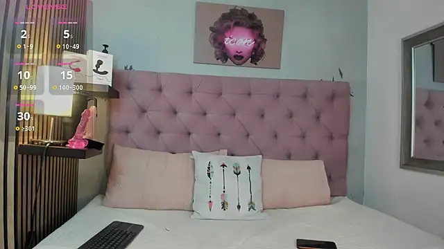 luna  dance online show from October 2025 03:42:01 AM