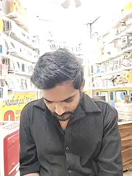 avi007p online show from December 2025 01:42:01 PM