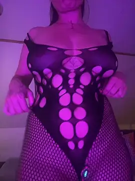 Snapshot of TheNaturalistX chatting on October 2025 04:51:02 PM TheNaturalistX online show from October 2025 04:51:02 PM