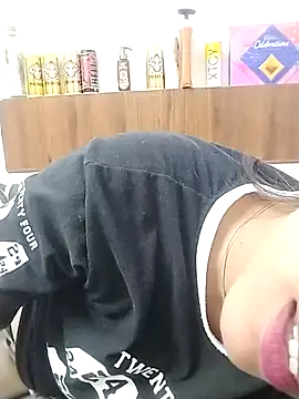 Sexy vernilla online show from November 2025 05:26:01 PM