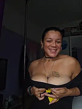 Snapshot of GoddessChantelle chatting on October 2025 01:56:02 PM GoddessChantelle online show from October 2025 01:56:02 PM