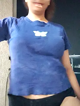 Love birdss69 online show from November 2025 02:52:02 PM