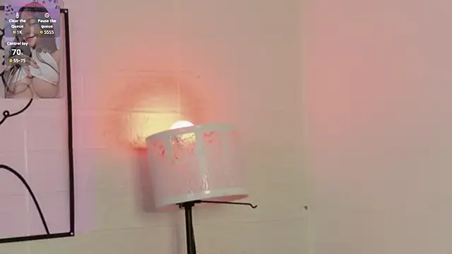 VioletBlacke  online show from May 2026 01:41:02 PM