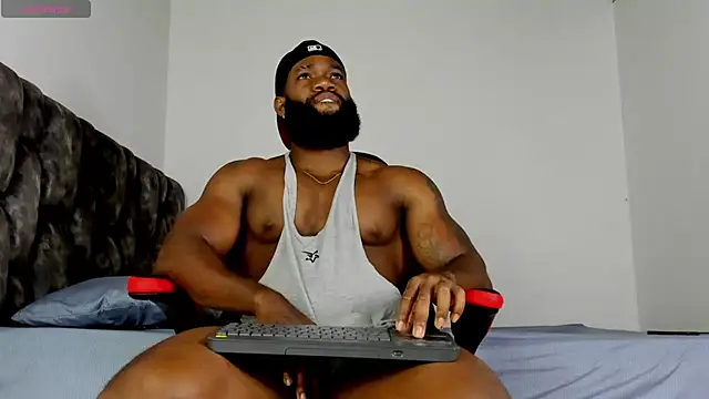Snapshot of james_musclebbc chatting on May 2026 12:08:01 AM james musclebbc online show from May 2026 12:08:01 AM