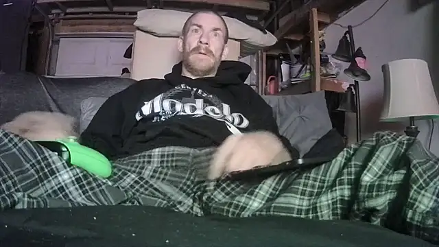 Snapshot of Tiggitytomociti chatting on February 2026 11:39:02 AM Tiggitytomociti online show from February 2026 11:39:02 AM