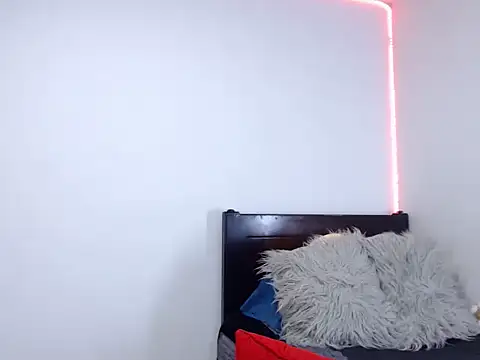 andrea de lucaa online show from September 2025 03:17:01 AM