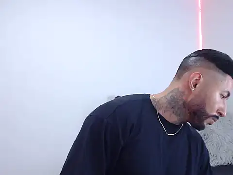 andrea de lucaa online show from September 2025 03:23:02 AM