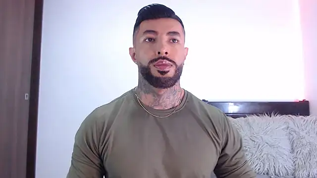 andrea de lucaa online show from January 2026 12:15:02 AM