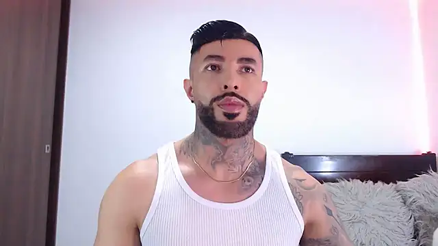 andrea de lucaa online show from January 2026 04:05:02 AM