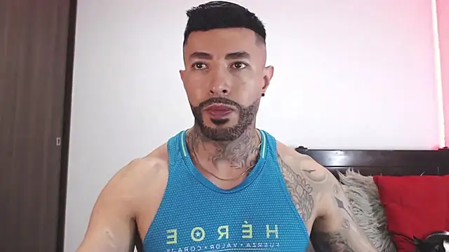 andrea de lucaa online show from March 2026 03:23:01 AM