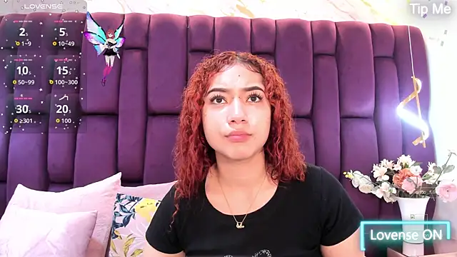 Snapshot of megannherrera chatting on October 2025 11:47:01 AM megannherrera online show from October 2025 11:47:01 AM