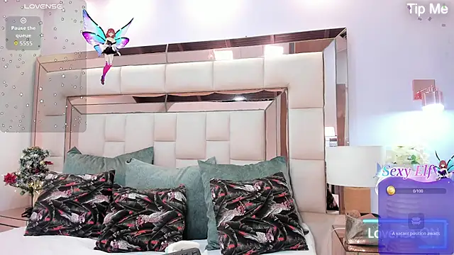 Snapshot of megannherrera chatting on December 2025 12:11:02 PM megannherrera online show from December 2025 12:11:02 PM