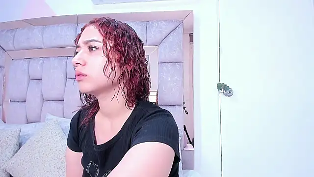 Snapshot of megannherrera chatting on January 2026 01:14:01 PM megannherrera online show from January 2026 01:14:01 PM