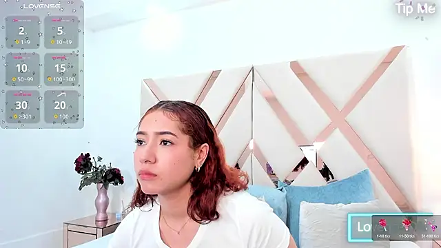 Snapshot of megannherrera chatting on February 2026 07:42:02 PM megannherrera online show from February 2026 07:42:02 PM