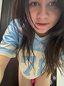 Snapshot of sofi_sweet_7 chatting on April 2026 06:02:01 PM sofi sweet 7 online show from April 2026 06:02:01 PM