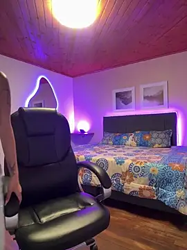 Isabella18 pink online show from February 2026 06:17:02 PM