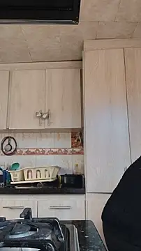 lindasyt online show from December 2025 02:00:01 PM