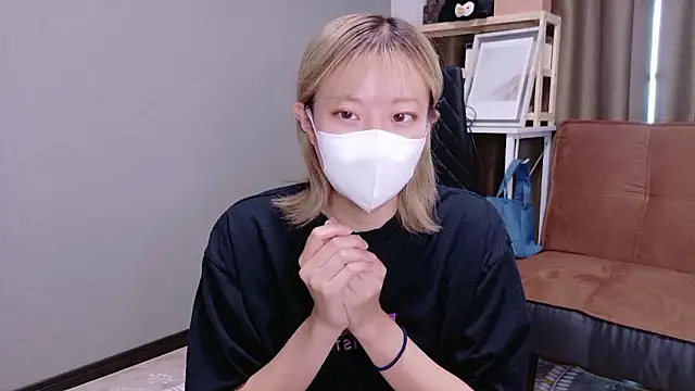 Nana  ch online show from October 2025 05:13:01 AM