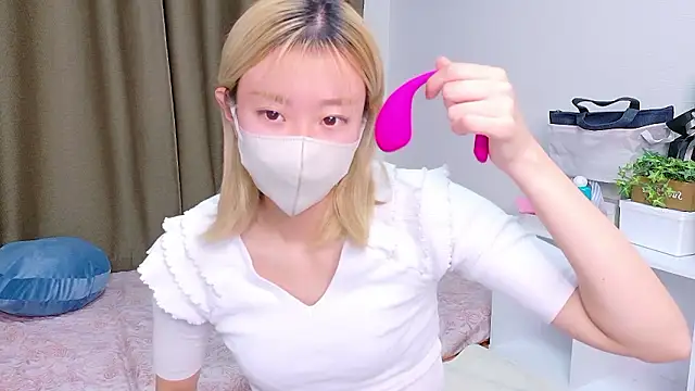 Nana  ch online show from December 2025 11:49:02 AM