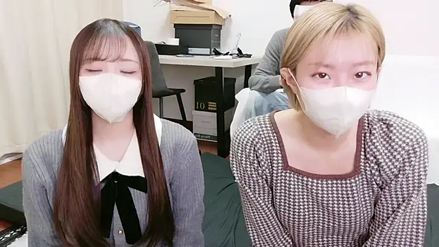 Nana  ch online show from February 2026 11:49:01 AM