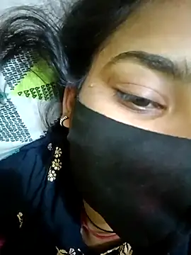 Snapshot of Komal-741 chatting on October 2025 04:28:01 PM Komal-741 online show from October 2025 04:28:01 PM