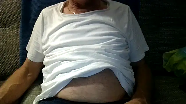 velikifant7 online show from December 2025 05:51:01 PM