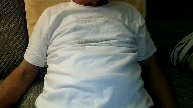 velikifant7 online show from March 2026 05:08:01 PM