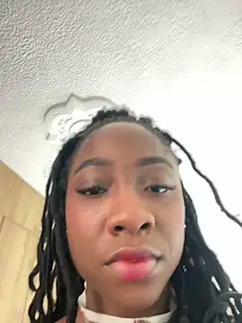 Snapshot of Astergray21 chatting on November 2025 01:03:01 PM Astergray21 online show from November 2025 01:03:01 PM