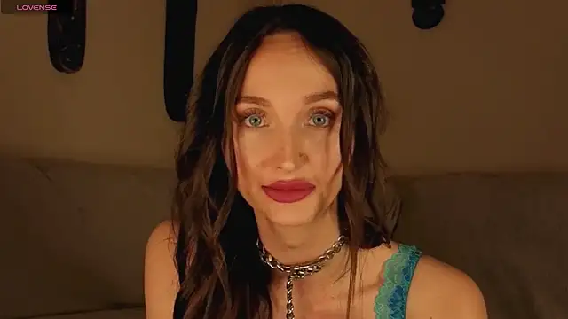 Snapshot of xSweetMissx chatting on September 2025 09:36:01 PM xSweetMissx online show from September 2025 09:36:01 PM