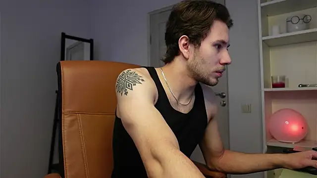 Snapshot of Ethan_Fyre chatting on October 2025 11:51:02 AM Ethan Fyre online show from October 2025 11:51:02 AM