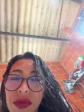 Snapshot of Emma__cumlovee chatting on November 2025 05:34:02 PM Emma cumlovee online show from November 2025 05:34:02 PM