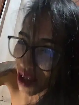 Snapshot of Emma__cumlovee chatting on March 2026 04:14:01 AM Emma cumlovee online show from March 2026 04:14:01 AM