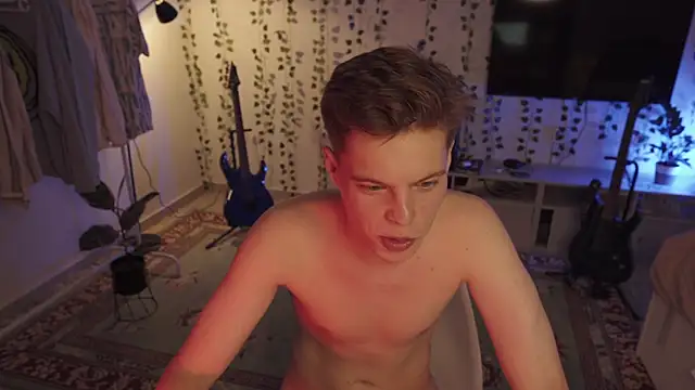 RusBradPitt online show from September 2025 12:29:01 PM