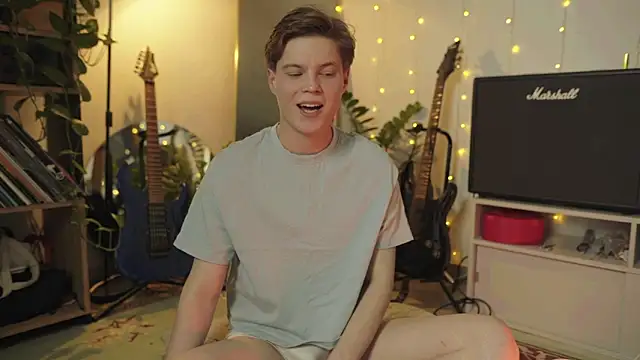 RusBradPitt online show from March 2026 04:24:02 PM