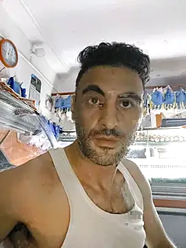 Snapshot of mahdiDido chatting on September 2025 11:28:02 PM mahdiDido online show from September 2025 11:28:02 PM