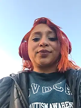Snapshot of Mariana-94 chatting on February 2026 11:32:01 AM Mariana-94 online show from February 2026 11:32:01 AM