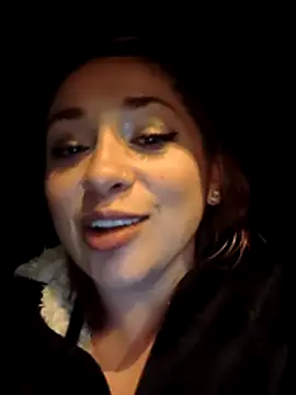 Snapshot of Mariana-94 chatting on March 2026 11:43:02 PM Mariana-94 online show from March 2026 11:43:02 PM