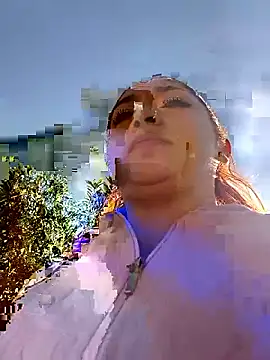 Snapshot of Mariana-94 chatting on April 2026 01:27:02 PM Mariana-94 online show from April 2026 01:27:02 PM