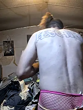bearded cross online show from May 2026 10:55:02 AM