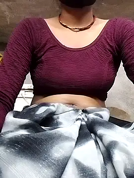 Snapshot of Hut_rotu_cute chatting on September 2025 03:23:01 PM Hut rotu cute online show from September 2025 03:23:01 PM